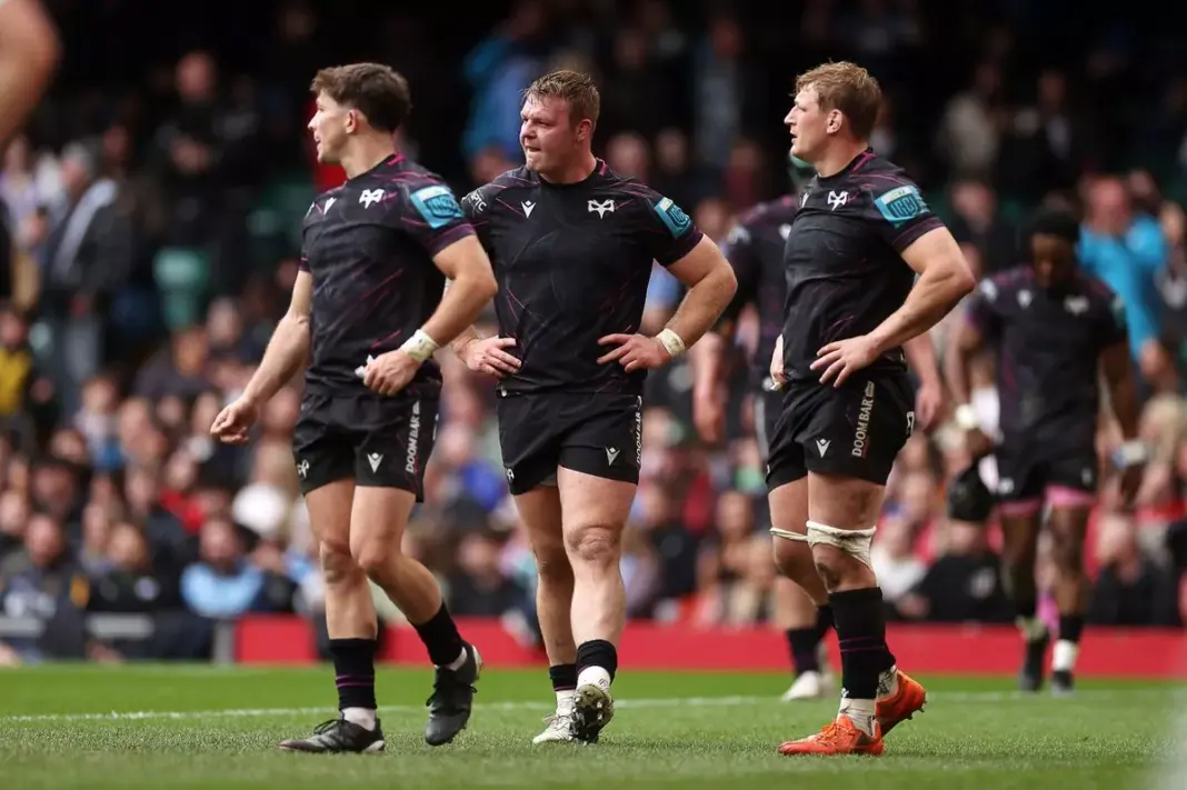 Fears raised over English ‘raid’ on top Welsh talent as Louis Rees-Zammit moved