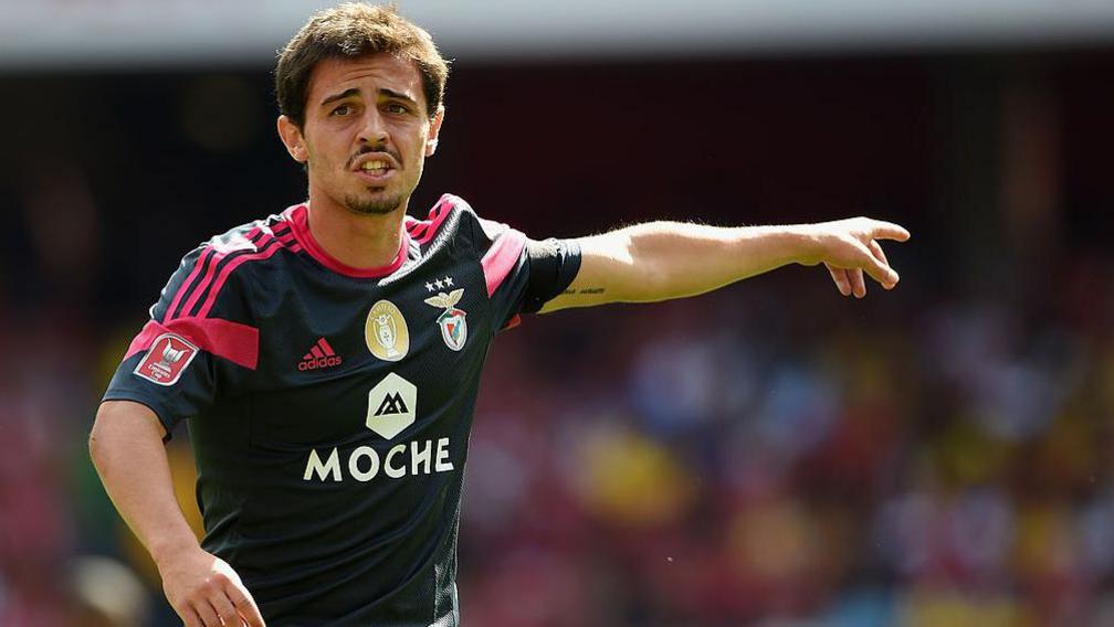 Bernardo Silva playing for Benfica