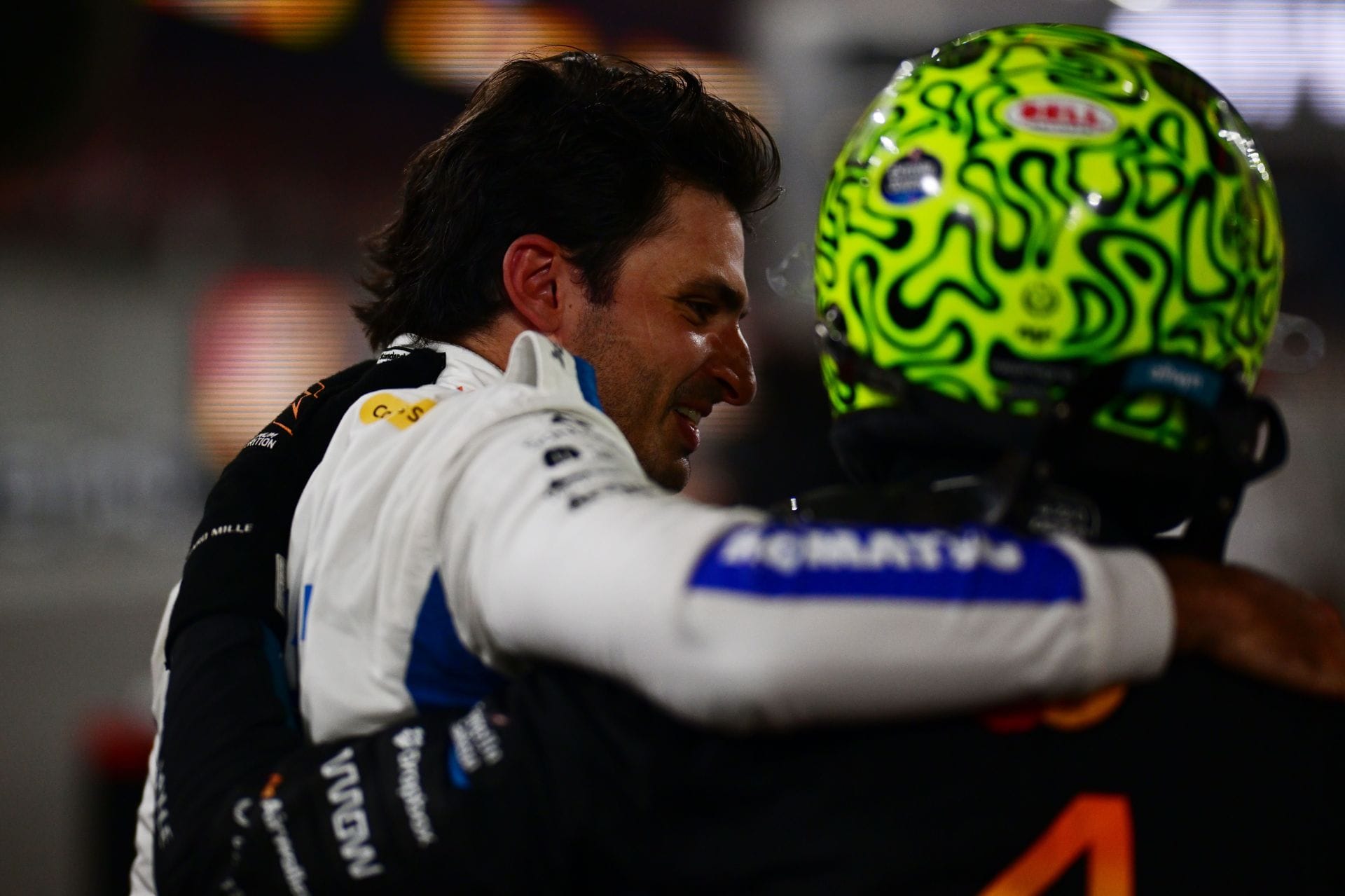 Carlos Sainz congratulates Lando Norris after the Abu Dhabi Grand Prix - Source: Getty
