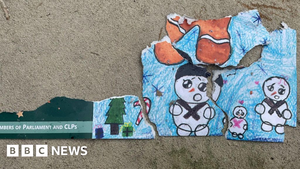 Bomb disposal robot destroys Labour MPs’ Christmas cards