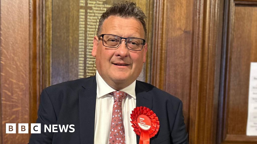 Group of Labour MPs warns Starmer over jury trial limits