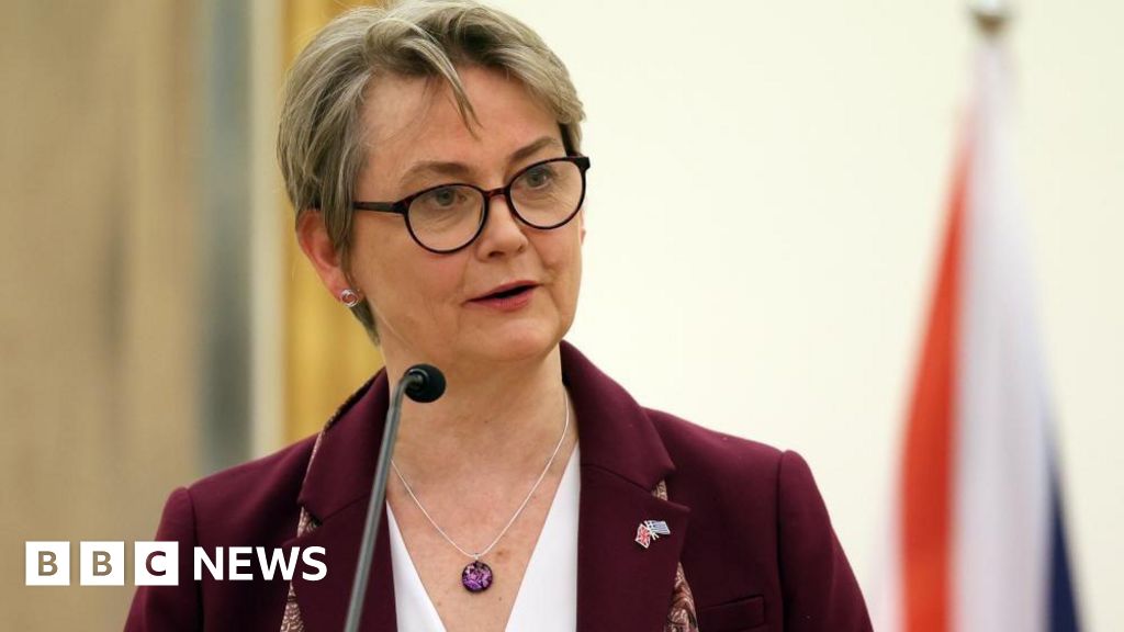 UK sanctions militia groups over violence against Syrian civilians