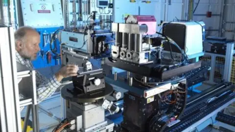 ‘It’s amazing’ – the wonder material very few can make