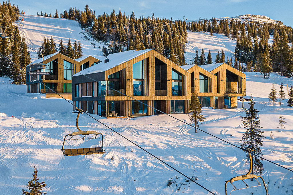 Ski chalet for sale: Kvitfjell, Norway.