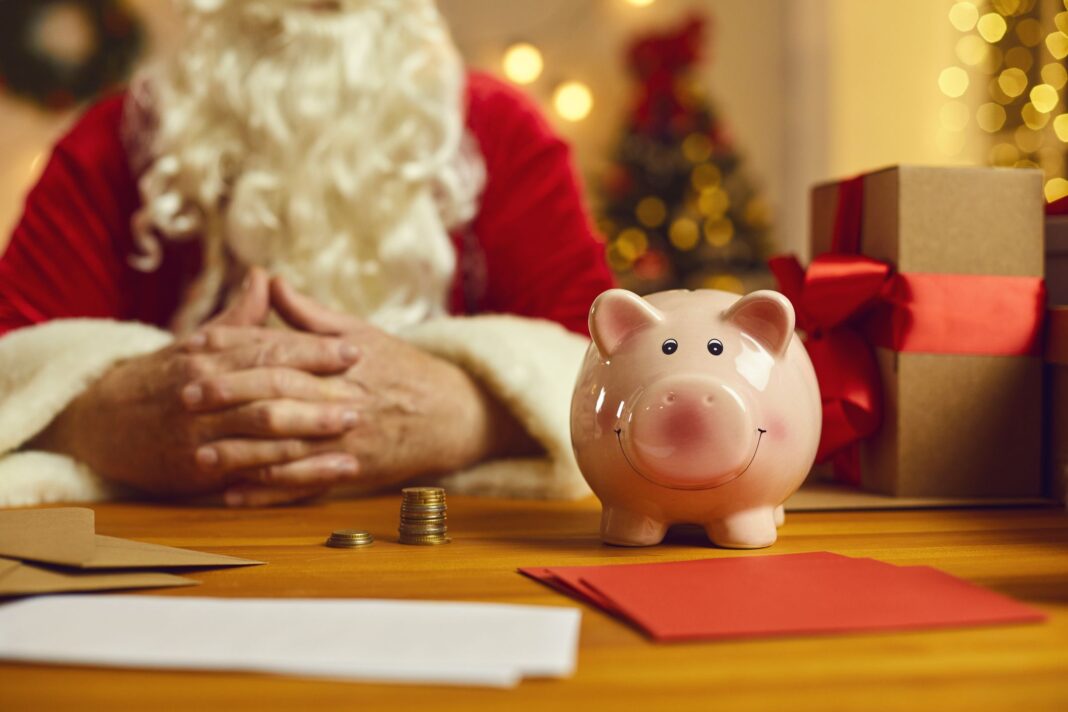 How to limit how much of your Christmas bonus goes to the taxman