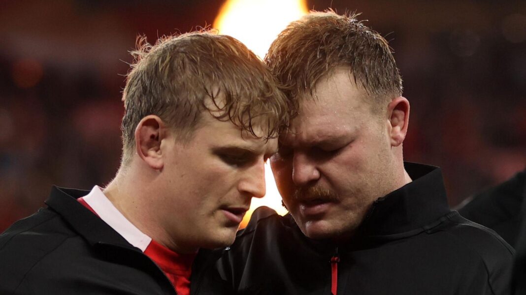 You can not blame players for leaving – Hook