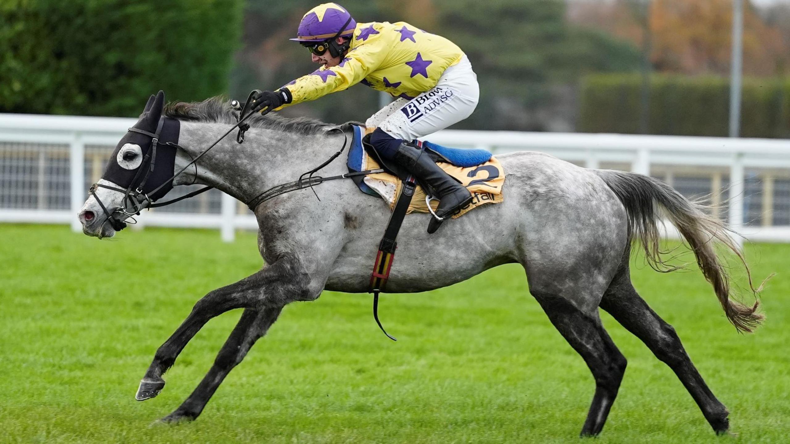 Paul Townend and Il Etait Temps in the Tingle Creek Chase at Sandown