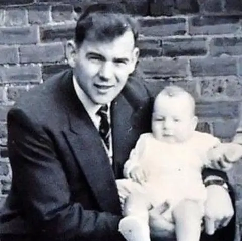 My father was murdered in the line of duty – but can’t get a bravery award