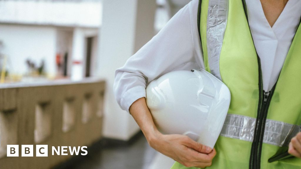 Young people on benefits to be offered construction and hospitality jobs