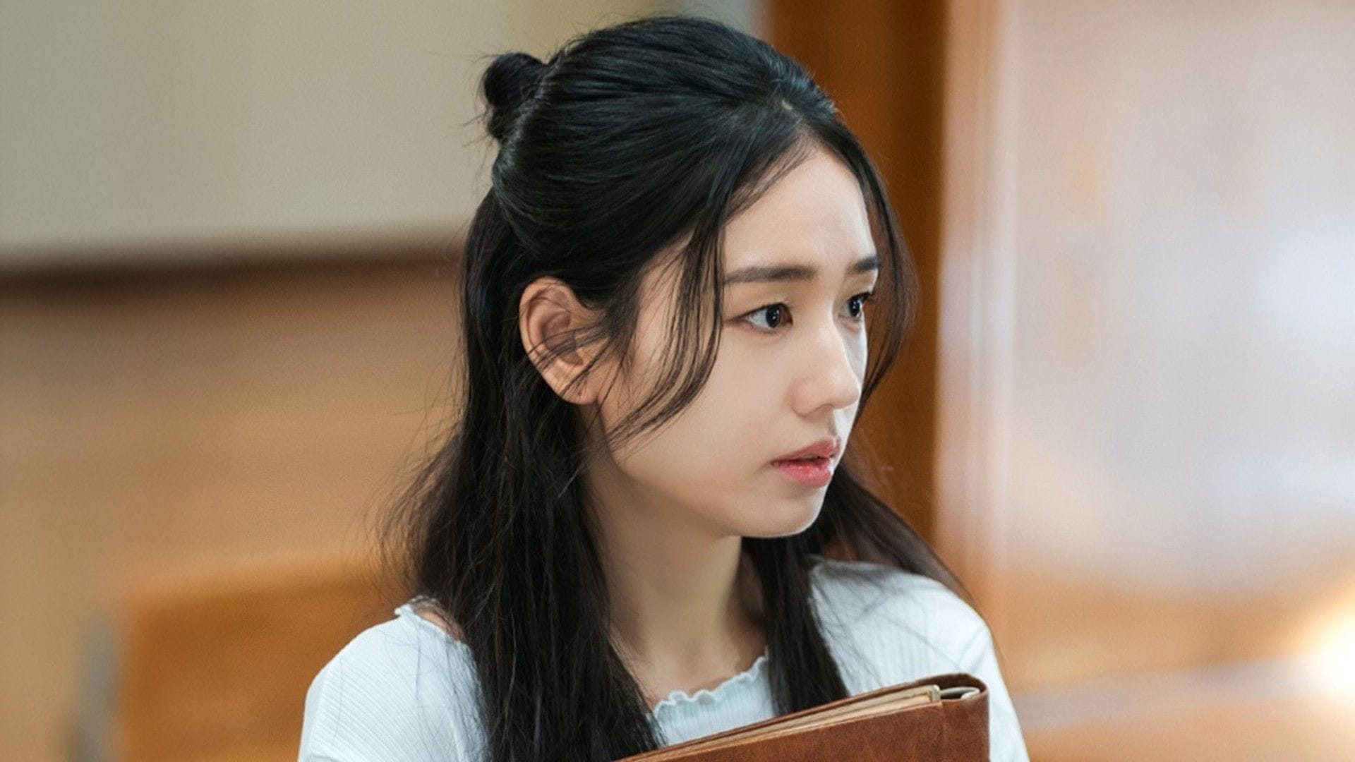 Still from Dynamite Kiss (Image via X/@SBSNOW)