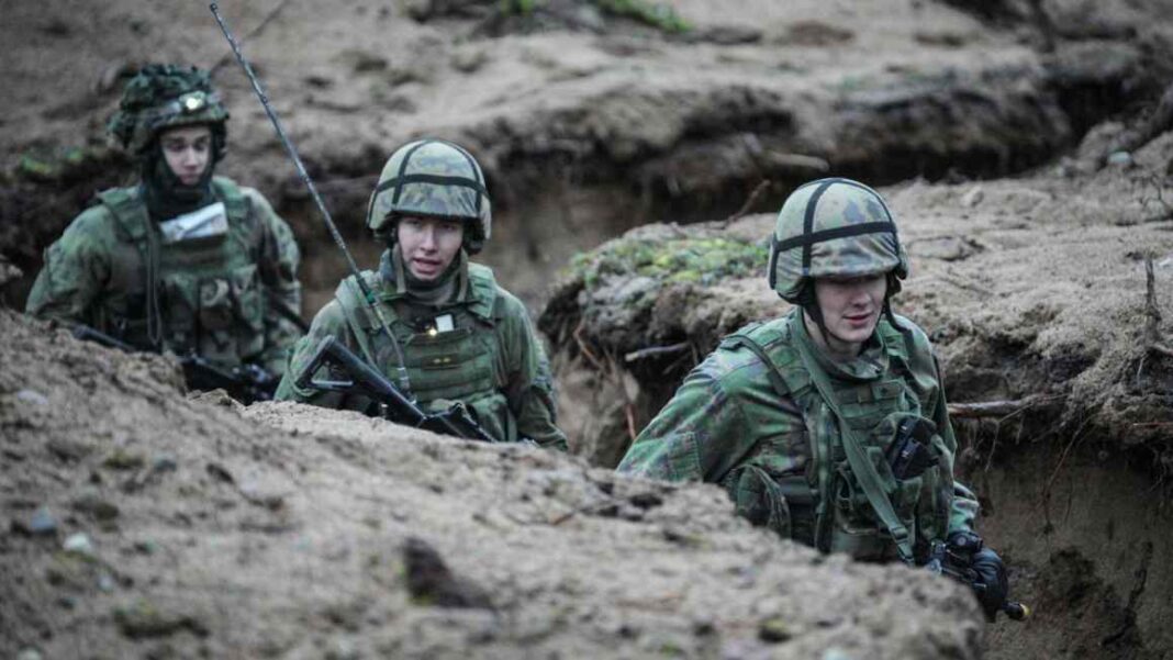 Russia will shift forces to Nato border if Ukraine deal struck, Finland warns